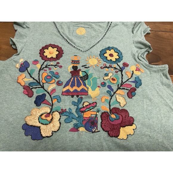 Double D Ranch Floral Embroidered Tee Green Contrast Stitching Medium - Picture 2 of 11